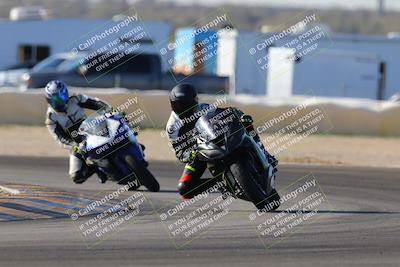 media/Dec-18-2022-SoCal Trackdays (Sun) [[8099a50955]]/Turn 2 (950am)/